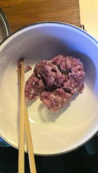 香气浓郁的开封灌汤包做法图解5)