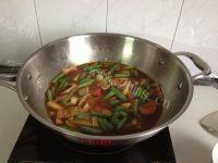 家常豆角土豆焖面做法图解6)