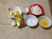 「DIY美食」椰蓉花形面包做法图解1)