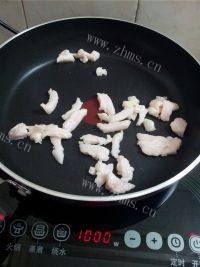 家常菜四季豆炒肉丝做法图解5)