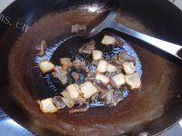 喷香的野春笋炒腊肉做法图解5)