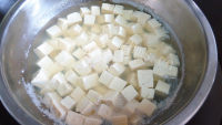 五味俱全的烧北豆腐做法图解2)
