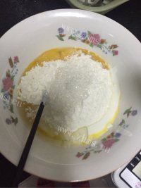 喷香的蒸蛋糕做法图解4)