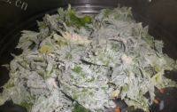 简单美味的蒸芹菜叶做法图解4)
