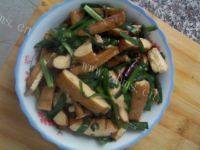 家常菜韭菜豆干