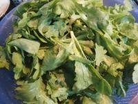 自制清炒茼蒿做法图解1)