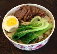 牛肉板面做法图解14)