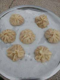 诱人的小笼汤包