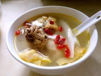 美味的椰子煲鸡做法图解7)