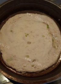 自制千层葱油饼做法图解9)