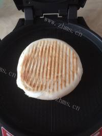 香酥焦脆的家常电饼铛烙饼做法图解7)