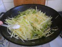 家常芹菜土豆丝做法图解9)