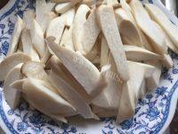 家常菜彩椒炒双菇做法图解1)