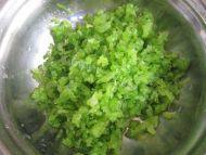 猪肉芹菜水饺做法图解6)