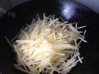 家常菜酸辣土豆丝做法图解5)