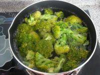 家常菜西兰花炒牛肉做法图解4)