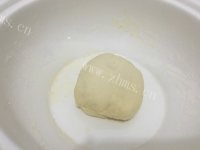 五味俱全的葱油饼做法图解1)
