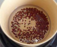 美味早餐红豆薏米粥做法图解4)