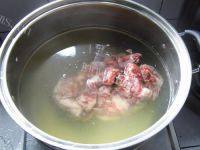 DIY美食-番茄排骨汤做法图解1)