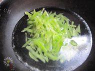 「健康美食」凉拌莴笋做法图解4)