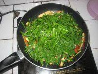 秀色可餐的韭菜炒豆腐干做法图解6)