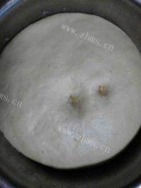 美味的牛奶豆沙包做法图解4)
