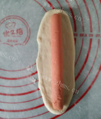 自制花边披萨做法图解9)