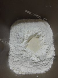 美味的热狗做法图解2)