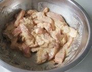 家常菜黄豆芽炖小酥肉做法图解1)