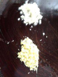 家常菜土豆焖牛肉做法图解2)