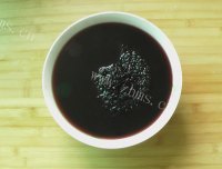 黑米咸肉粽做法图解1)