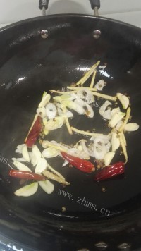 家常干锅土豆条做法图解5)