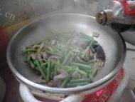 爽口的豆角蒸面做法图解5)