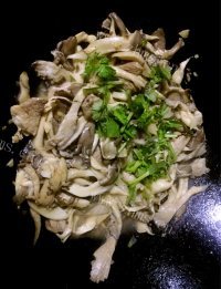好吃平菇炒鲜肉做法图解8)