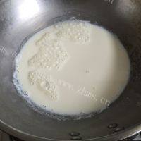 自制焦糖炼乳布丁做法图解2)