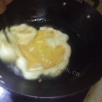 回味无穷的韭菜炒鸡蛋的做法图解三