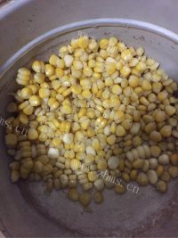 营养丰富的鲜榨玉米汁做法图解1)