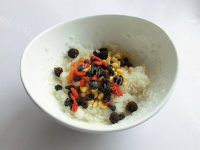 色泽鲜艳的菠萝八宝饭做法图解6)