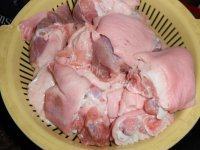 在家做的黄豆炖猪蹄做法图解3)