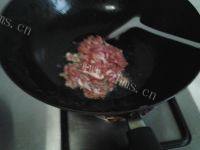色味俱全的丝瓜炒肉丝做法图解3)