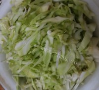 快捷的包菜虾皮饼做法图解1)