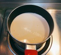 美味的香浓奶油布丁做法图解3)
