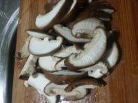 香飘的香菇炒油菜做法图解2)