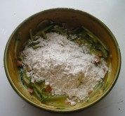 黄瓜煎饼做法图解4)