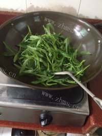 家常菜炒空心菜做法图解3)