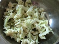 美味的炒菜花做法图解1)