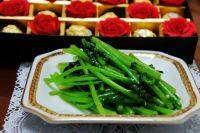 家常菜蒜蓉茼蒿