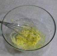 简易版蛋白薄脆饼做法图解1)