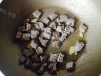 美味的咖喱牛肉饭做法图解3)
