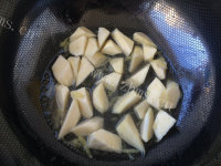 美味的炒三色蔬做法图解7)